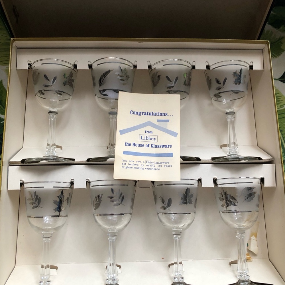 Libbey Silver Leaf Frosted Crystal Cordial Sherry Glasses in Orig Box
